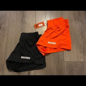 HOOTERS Shorts and Nametag